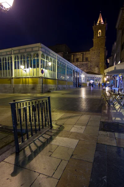 Nachtansicht der berühmten Stadt Vigo, Spanien — Stockfoto