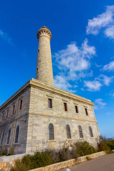 Tipici edifici belli e colorati nella città di Llane — Foto Stock