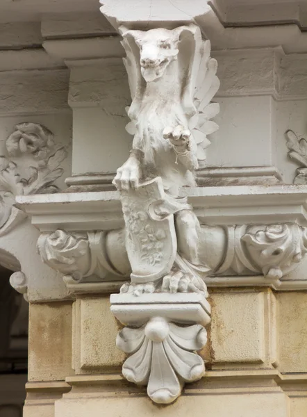 Carved stone details in a building — Stock Photo, Image