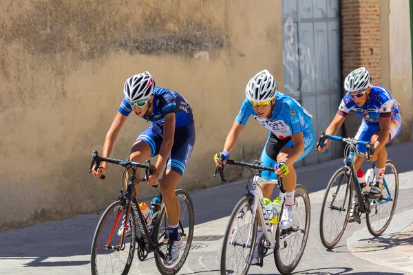 VALLADOLID, Spagna 26 agosto 2015: giovani ciclisti partecipanti — Foto Stock