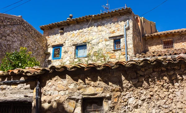 Typical streets and buildings of the famous city of Cuenca, Spain — Stock Photo, Image