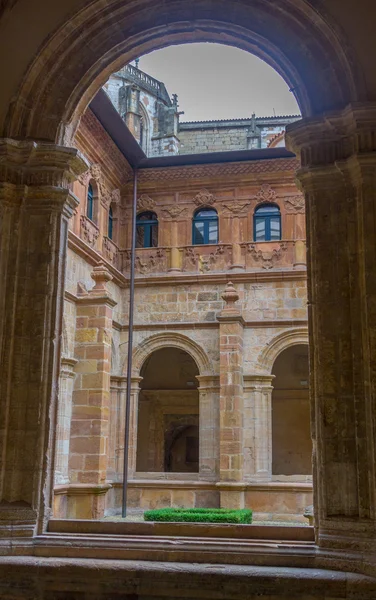 Inner courtyard of an ancient nunnery — Stock Photo, Image