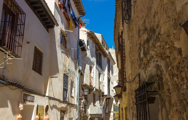 Typical streets and buildings of the famous city of Cuenca, Spai — Stock Photo, Image