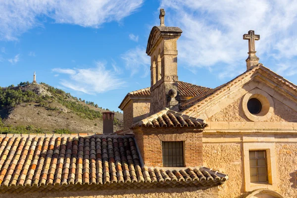 Bell tower av gamla katolska kyrkan i Spanien — Stockfoto