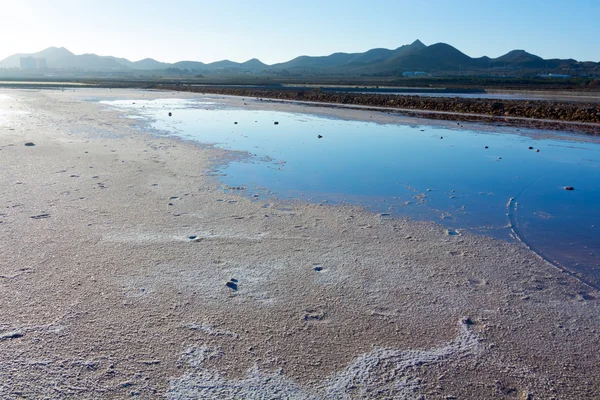 Laghi salati naturali secchi (Salinas) sulla costa meridionale di Murcia, Spagna — Foto Stock