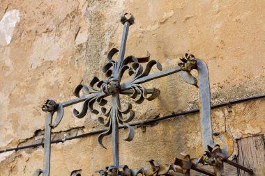 Antik çapraz Dövme demir