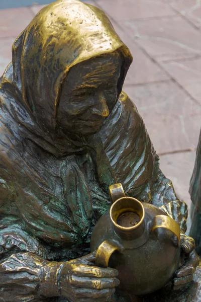 Estatua mayor esculpida en bronce —  Fotos de Stock