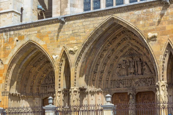 Słynna Katedra Leona w Hiszpanii — Zdjęcie stockowe