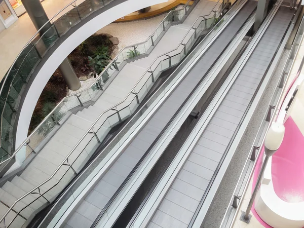 Smooth long escalator type — Stock Photo, Image