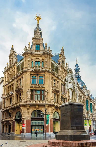 Anthony Van Dyck Statue in Antwerp — Stock Photo, Image