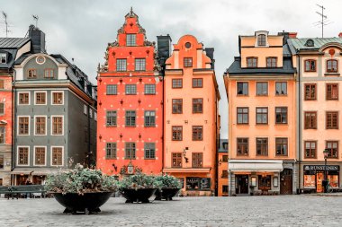 Stockholm, İsveç 'teki Old Town Gamla Stan' deki ünlü Stortorget Meydanı.