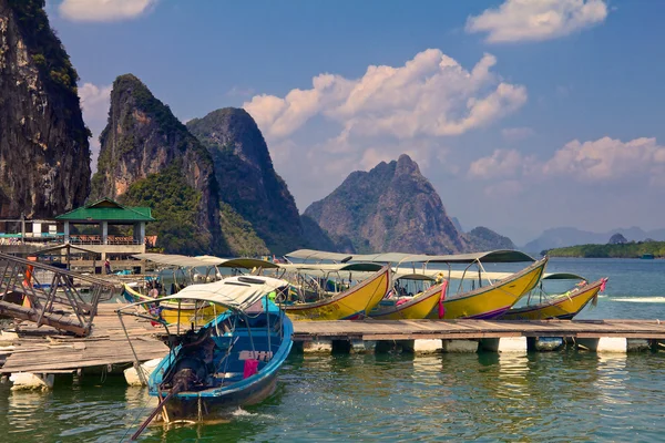 Longtail boats in Thailand — Stock Photo, Image