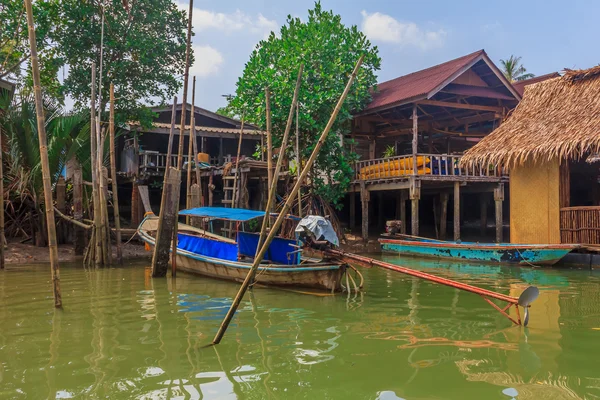 Barche a coda lunga in Thailandia — Foto Stock