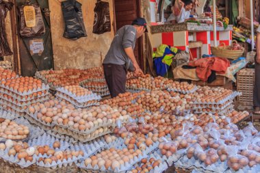 tavuk yumurtası, Fas Çarşısı