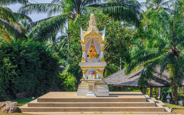 Buddhistiska altaret i Krabi Thailand — Stockfoto