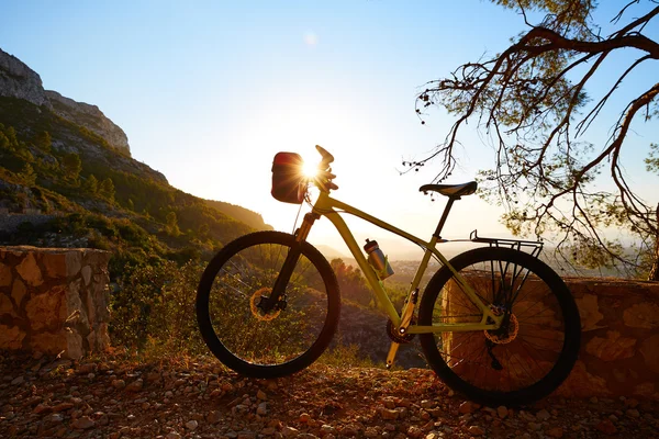 Montgo에 데 니 아에서 산악 자전거 Mtb 일몰 — 스톡 사진