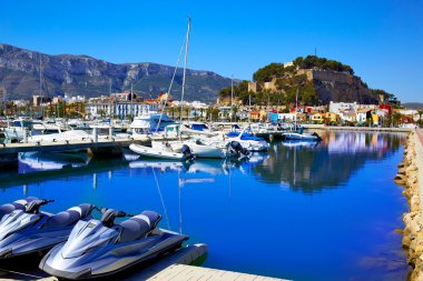 Denia marina Port ve kale Alicante, İspanya