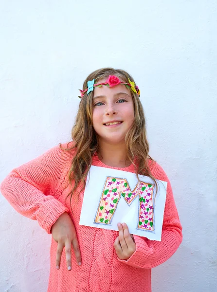 Blond kid girl painted M letter deaf alphabet — Stock Photo, Image