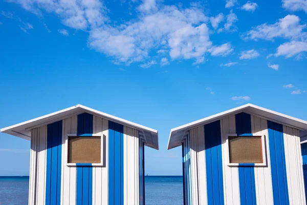 Denia praia listras azuis e brancas em Espanha — Fotografia de Stock