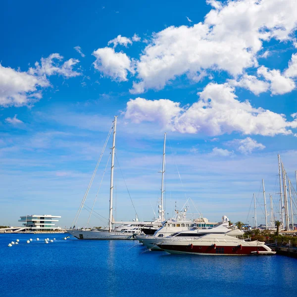 プエルト ・ デ ・ Valencia マリーナ ポート地中海スペイン — ストック写真