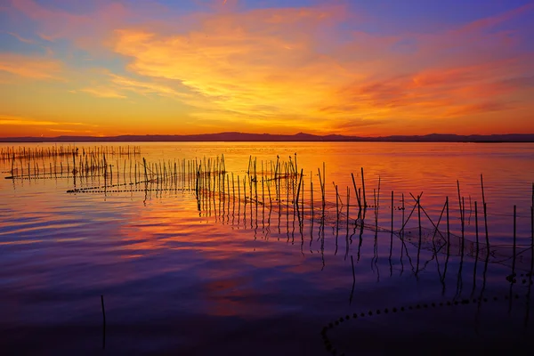 Zachód słońca nad jeziorem La Albufera w El Saler Valencia — Zdjęcie stockowe