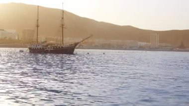Arona Tenerife, Kanarya Adaları Güney vintage tekne Beach'te Los Cristianos 