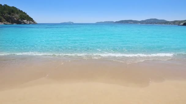 Ibiza caleta de Sant Vicent cala San vicente beach san Juan Balear Adaları — Stok video
