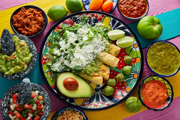 Enchiladas Verdes Imagenes Fotos De Stock Libres De Derechos Depositphotos