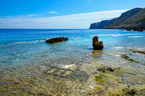 Playa de Denia Las rotas cerca del cabo de Sant Antonio — Foto de Stock