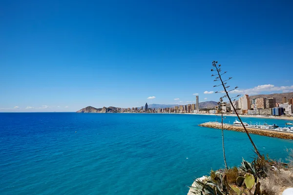 Plaży Poniente w Benidorm w Alicante, Hiszpania — Zdjęcie stockowe