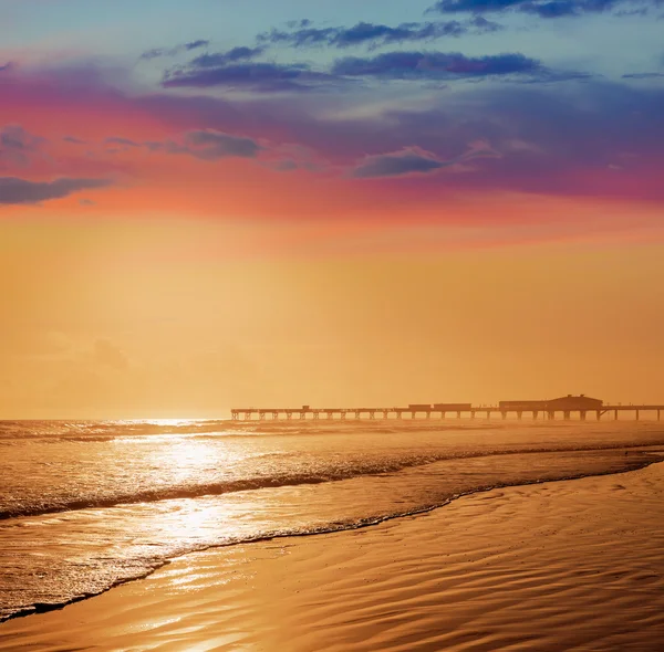 Daytona Beach na Florydzie z molo w Stany Zjednoczone Ameryki — Zdjęcie stockowe