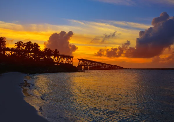 Florida Keys viejo puente puesta de sol en Bahia Honda — Foto de Stock