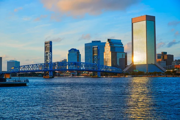 Jacksonville Skyline-kveld i Florida USA – stockfoto