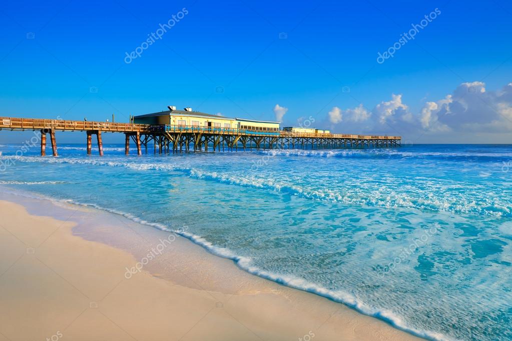 Daytona Beach in Florida with pier USA Stock Photo by ©lunamarina 114665026