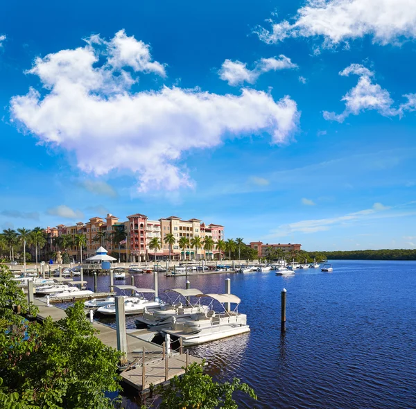 Neapolský záliv marina v Usa na Floridě — Stock fotografie