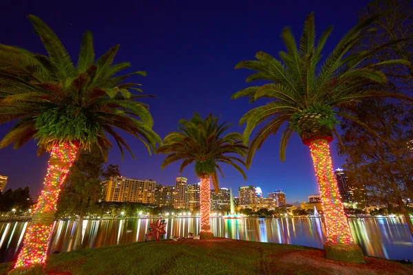 Coucher de soleil Orlando skyline au lac Eola Floride US — Photo