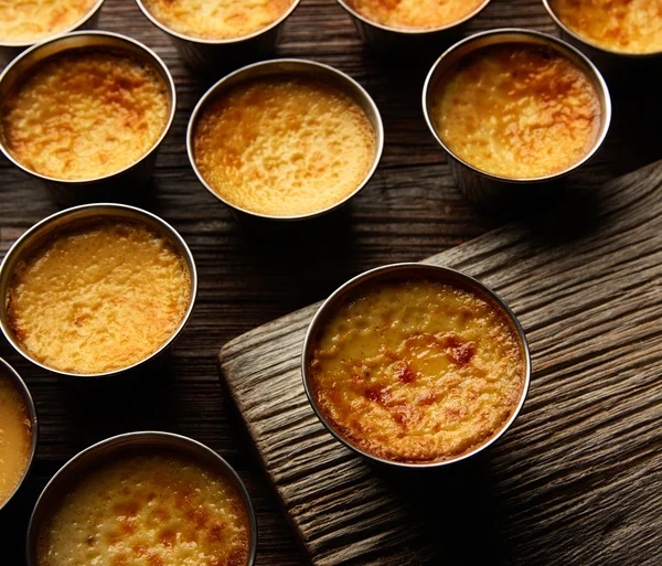 Muhallebi krem karamel Flan tatlı bain marie — Stok fotoğraf