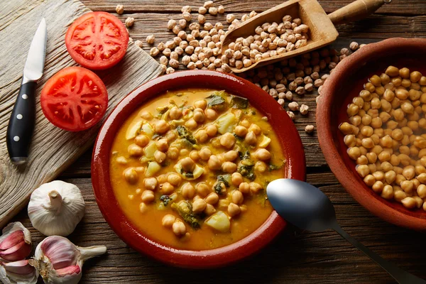 Potaje de Garbanzos guisado de grão de bico Espanha — Fotografia de Stock