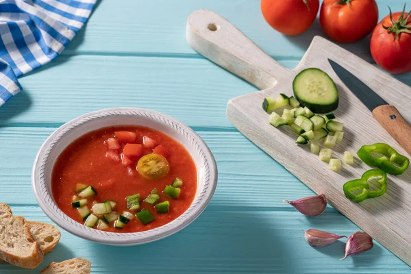 Gazpacho Andaluz Ist Eine Andalusische Tomatensuppe Aus Spanien Mit Gurke — Stockfoto