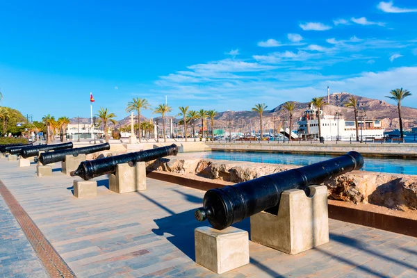 Cartagena cannon Deniz Müzesi limanından İspanya