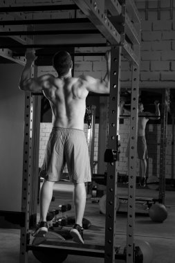 İçin ayak adam pull-up 2 barlar egzersiz bar