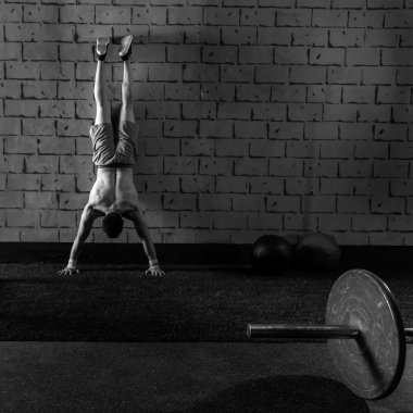 Amut push-up adam egzersiz vasıl jimnastik salonu