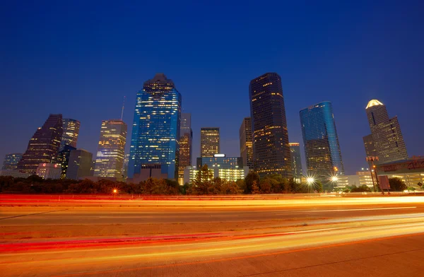 Houston downtown skyline in de zonsondergang schemering Texas — Stockfoto