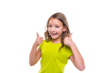 Tamam jest başparmak topçu çocuk mutlu kız beyaz