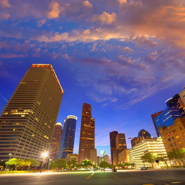 休斯顿市中心地平线在日落的德克萨斯州我们 — 图库照片