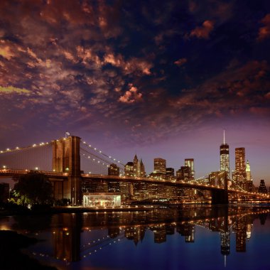 Brooklyn Köprüsü'nün günbatımı New York Manhattan