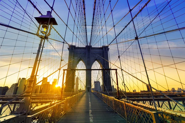 Brooklyn Bridge slunce New York Manhattan — Stock fotografie