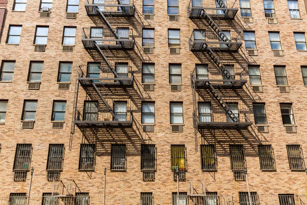 Edifícios de West Manhattan fachadas em Nova York — Fotografia de Stock