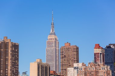 Manhattan New York güneşli manzarası Doğu Nehri Nyc