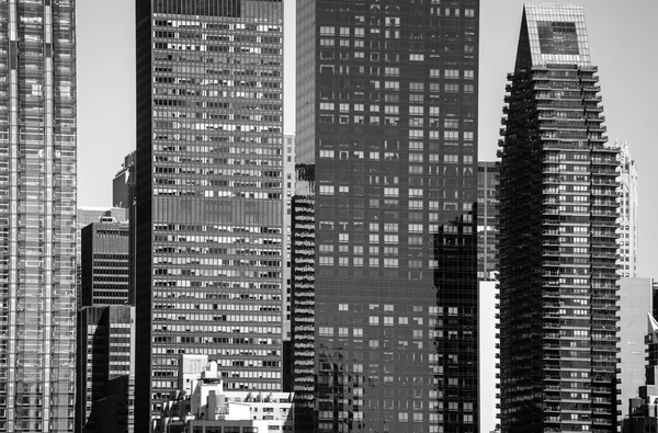 Manhattan Nova Iorque horizonte ensolarado East River NYC — Fotografia de Stock